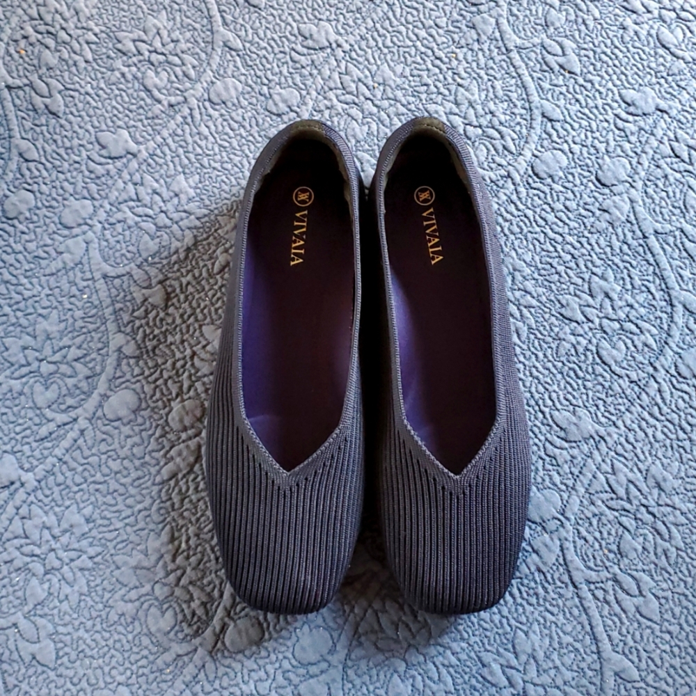 Vivaia Navy Blue Ribbed Flats Margot